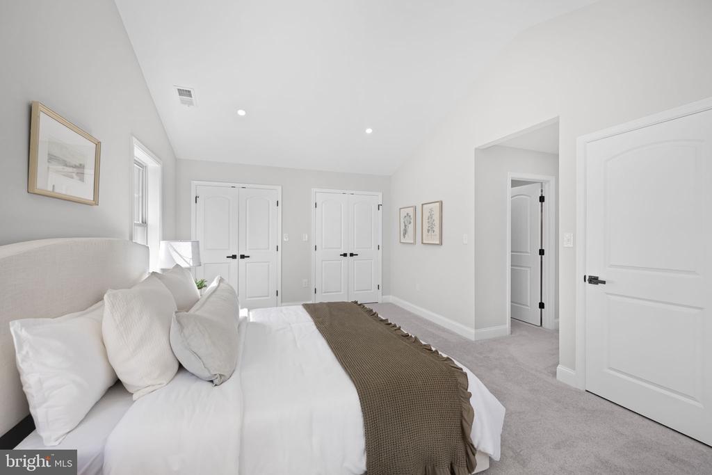 1010 CROTON DRIVE