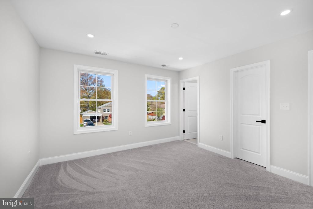 1010 CROTON DRIVE