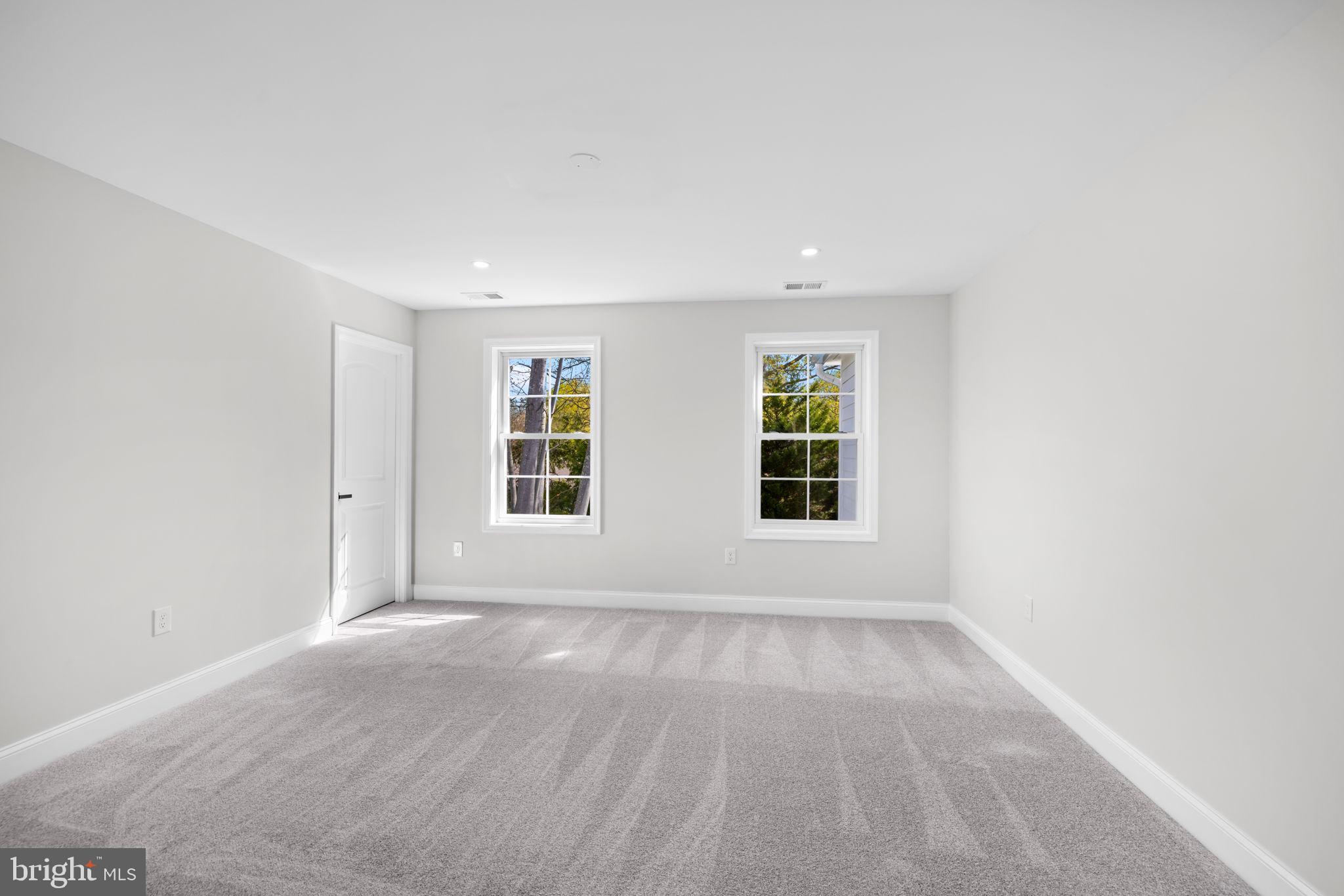 1010 CROTON DRIVE