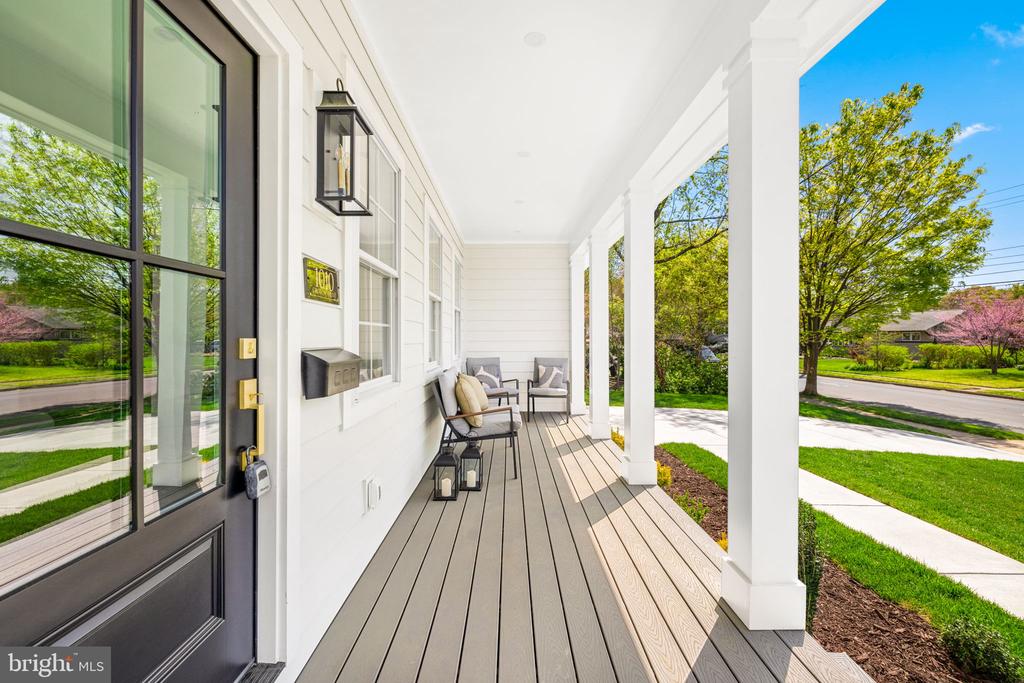 1010 CROTON DRIVE