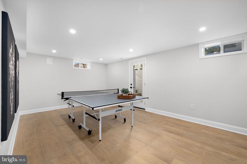 1010 CROTON DRIVE