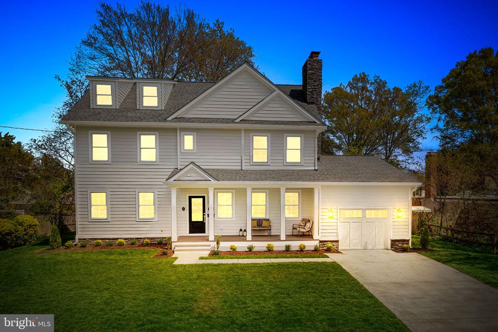 1010 CROTON DRIVE