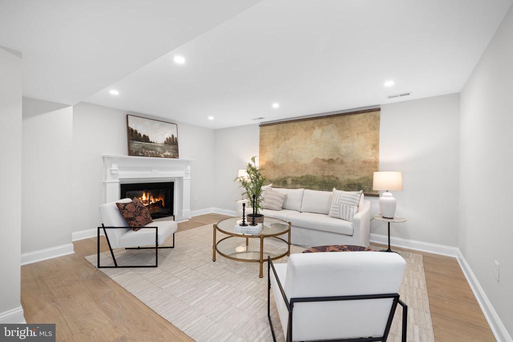 1010 CROTON DRIVE