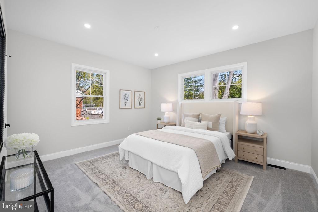 1010 CROTON DRIVE