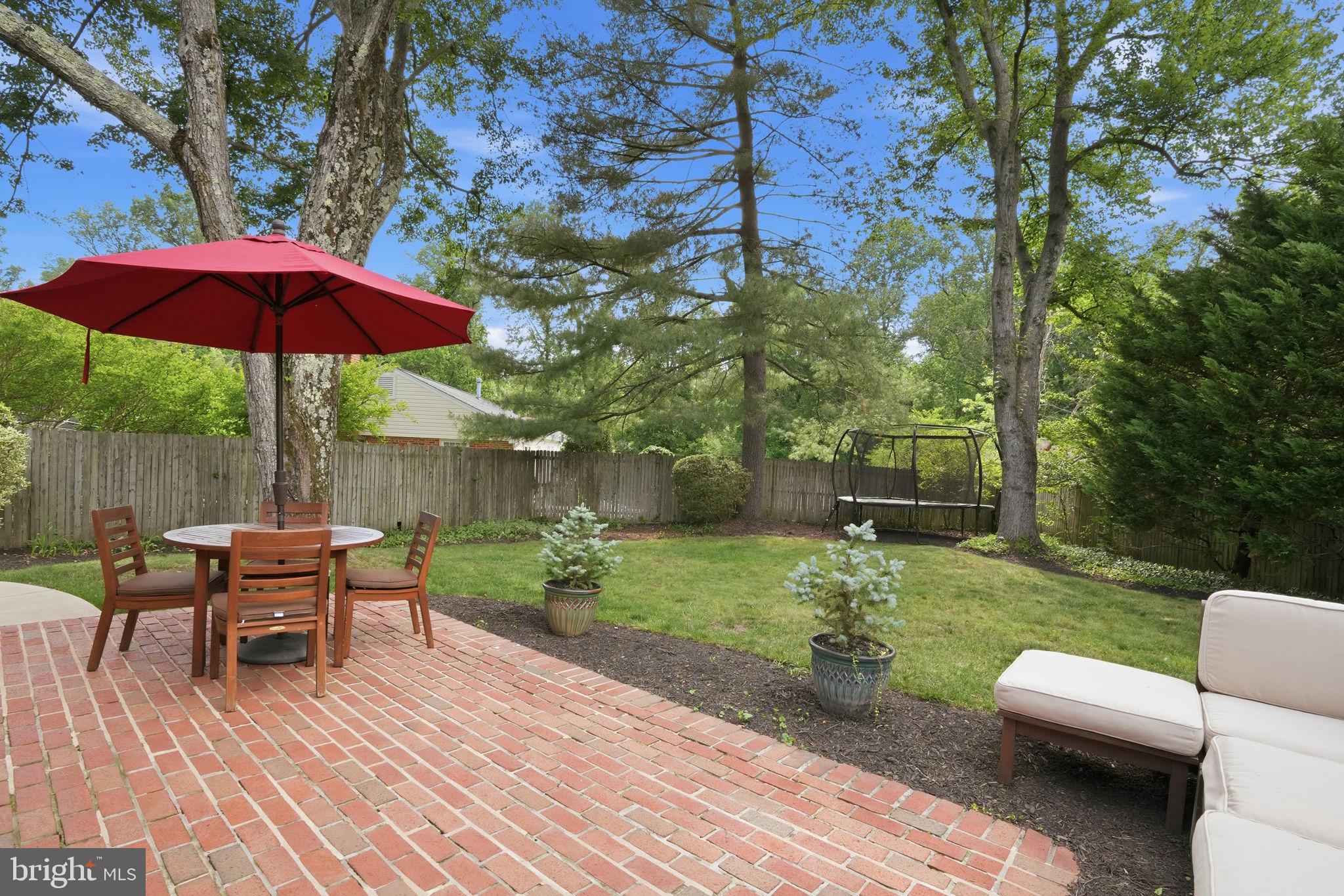 7914 BAINBRIDGE ROAD