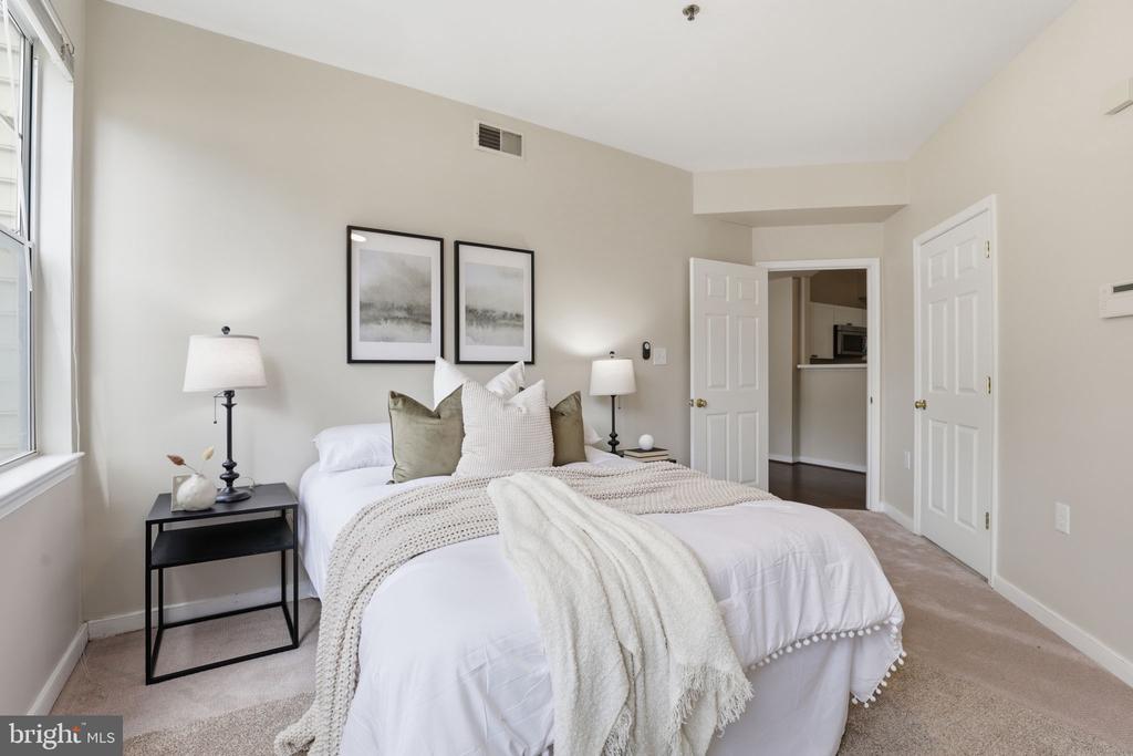 1641 INTERNATIONAL DRIVE 114