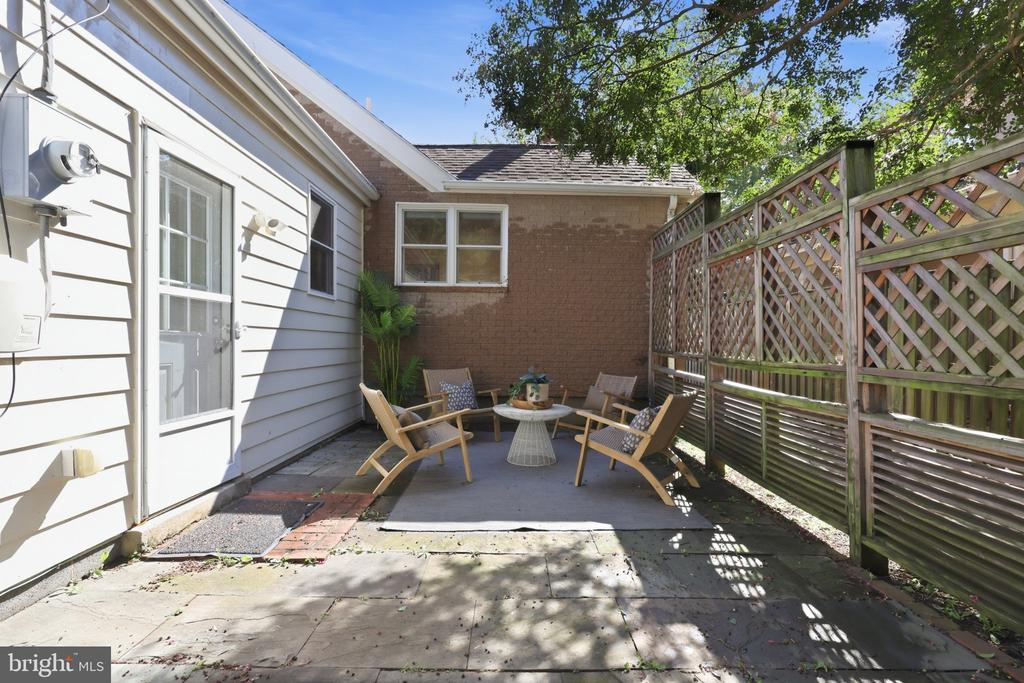 1501 OLDE TOWNE ROAD