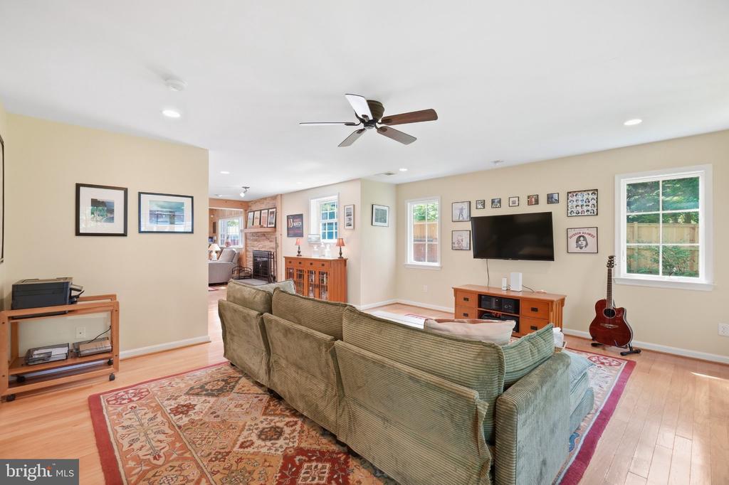 2504 TURBRIDGE LANE