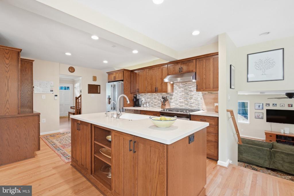 2504 TURBRIDGE LANE
