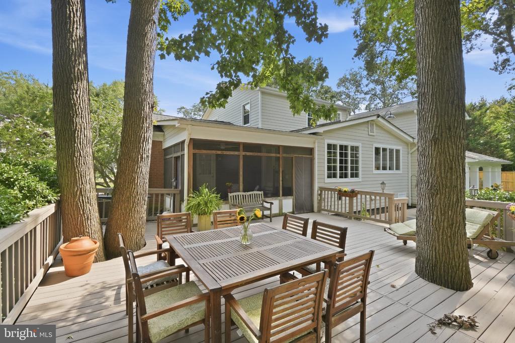2504 TURBRIDGE LANE