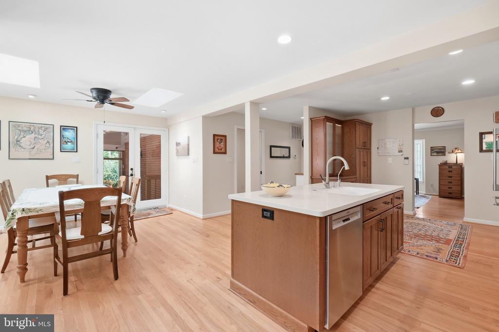 2504 TURBRIDGE LANE
