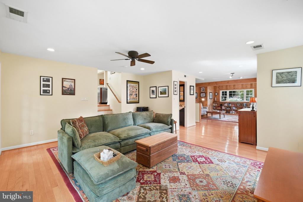 2504 TURBRIDGE LANE