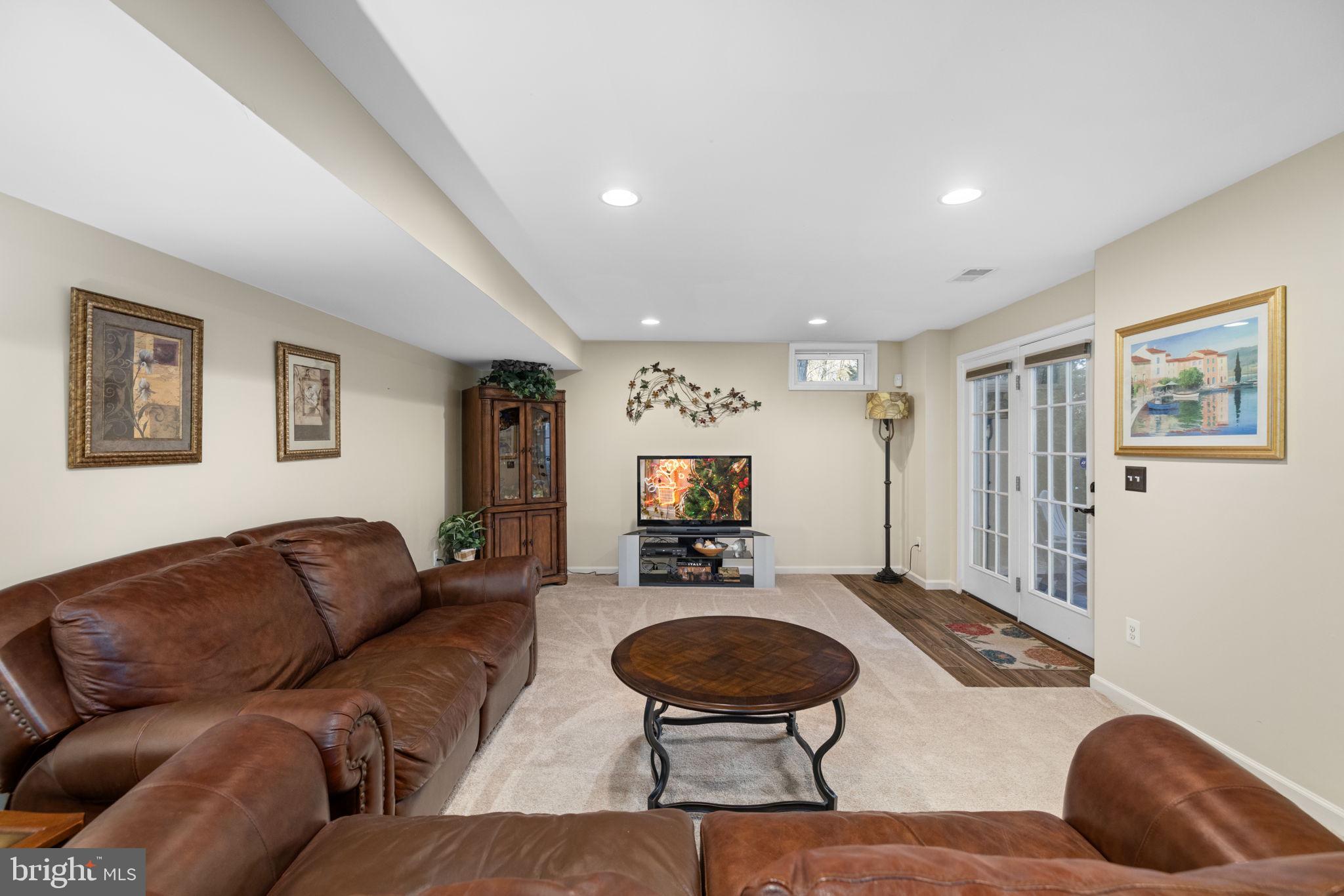 7200 Simmons Ridge COURT