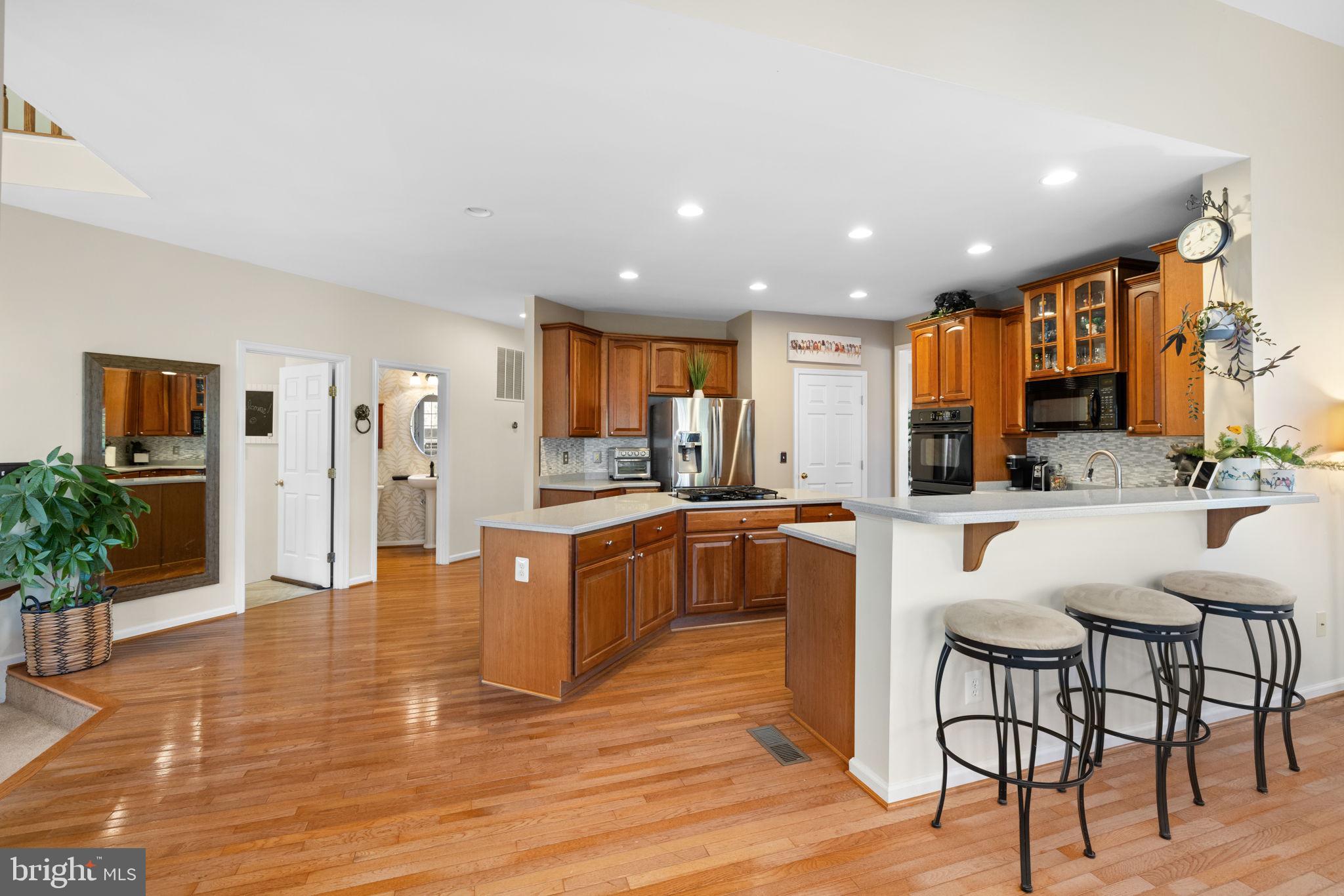 7200 Simmons Ridge COURT
