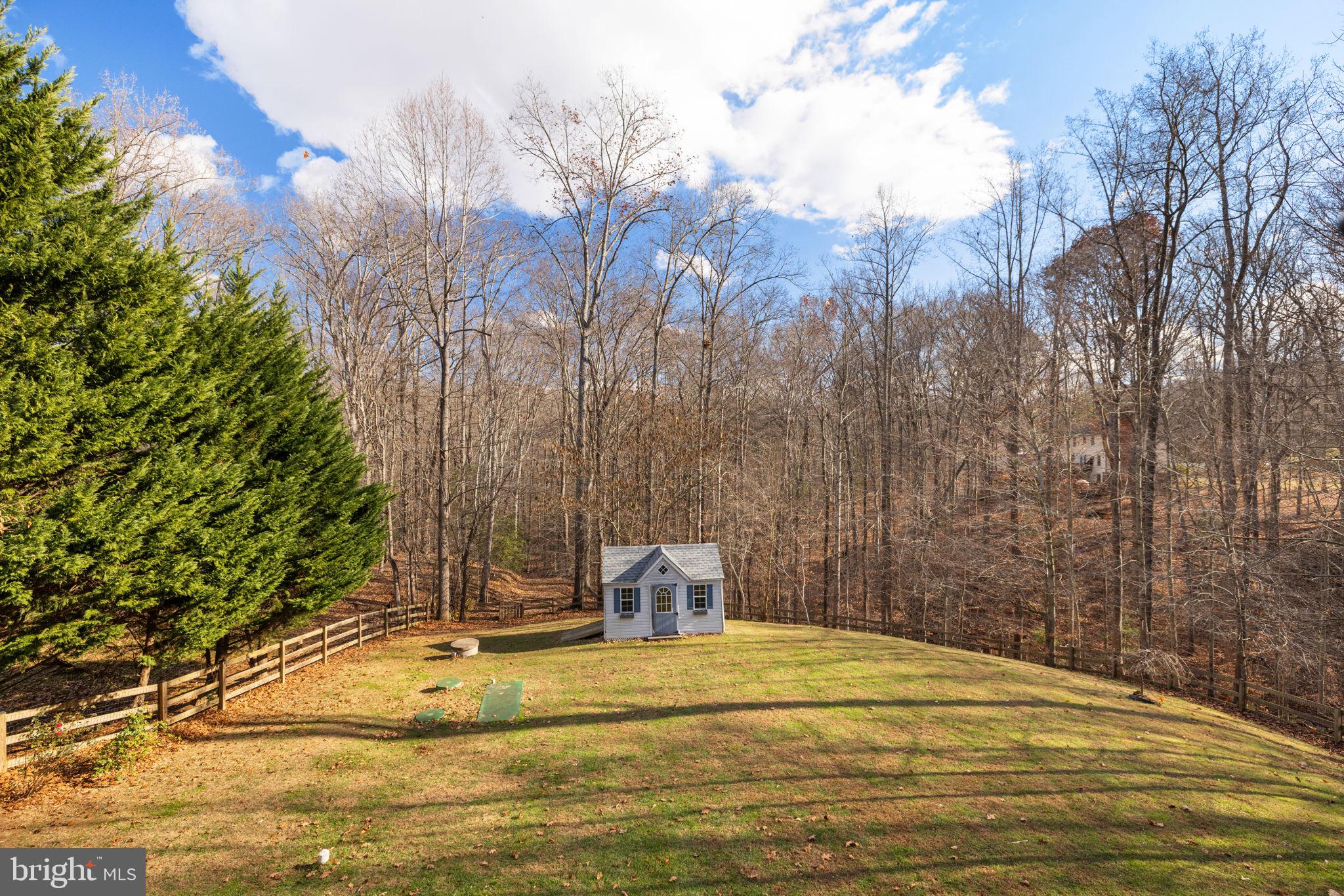 7200 Simmons Ridge COURT