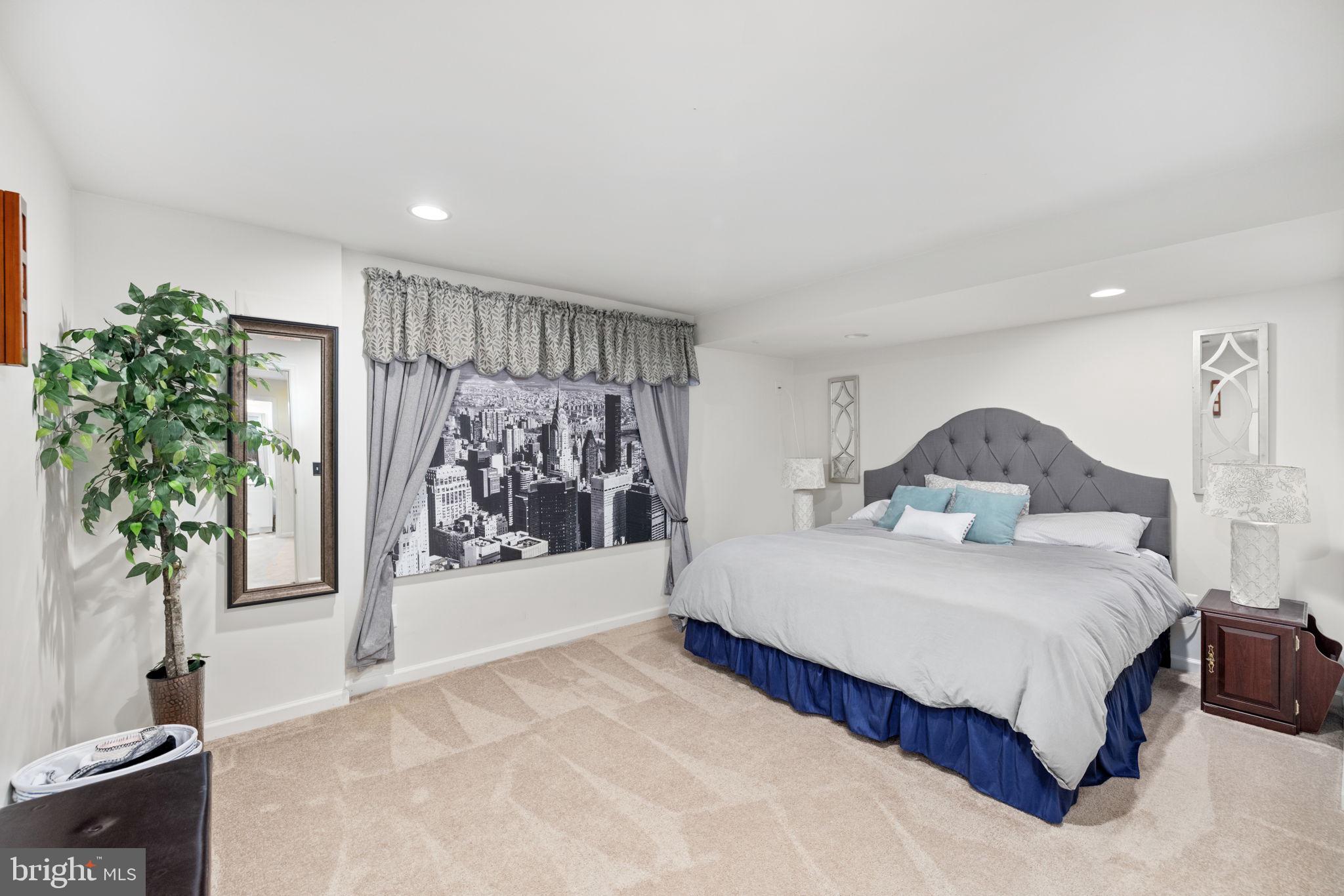 7200 Simmons Ridge COURT