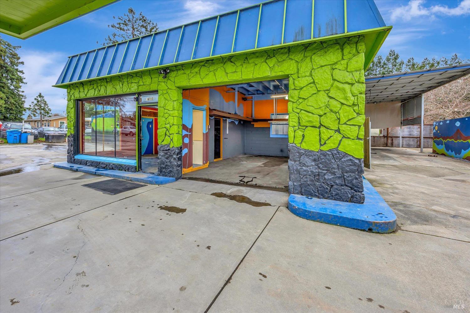 3610 Gravenstein Hwy S