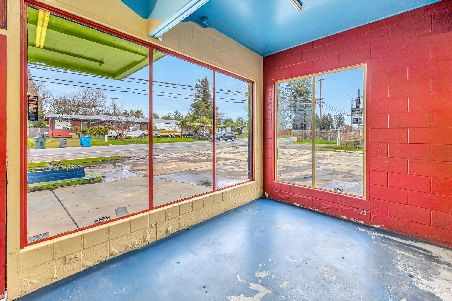 3610 Gravenstein Hwy S