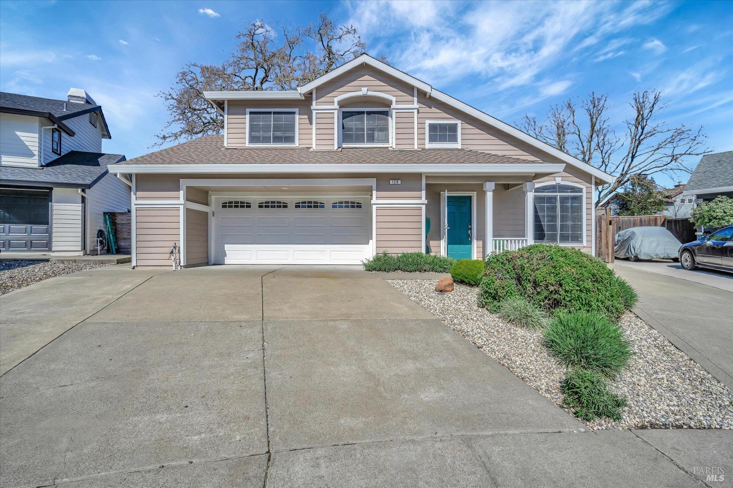 129 Wooded Glen Ct