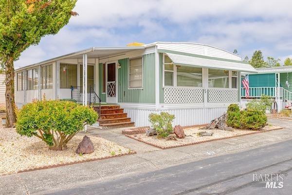 98 Shamrock Cir