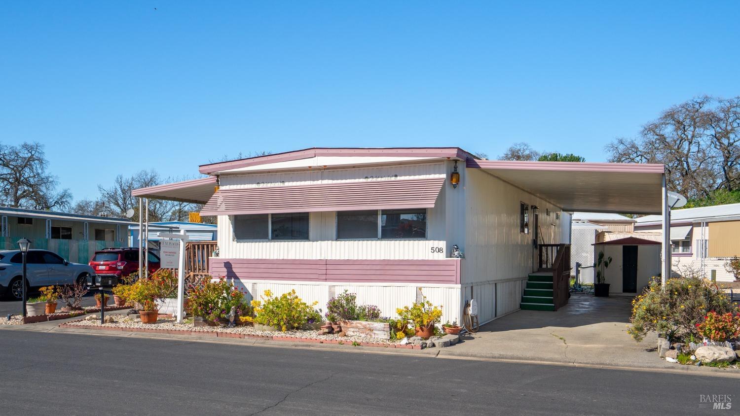 508 Colonial Park Dr