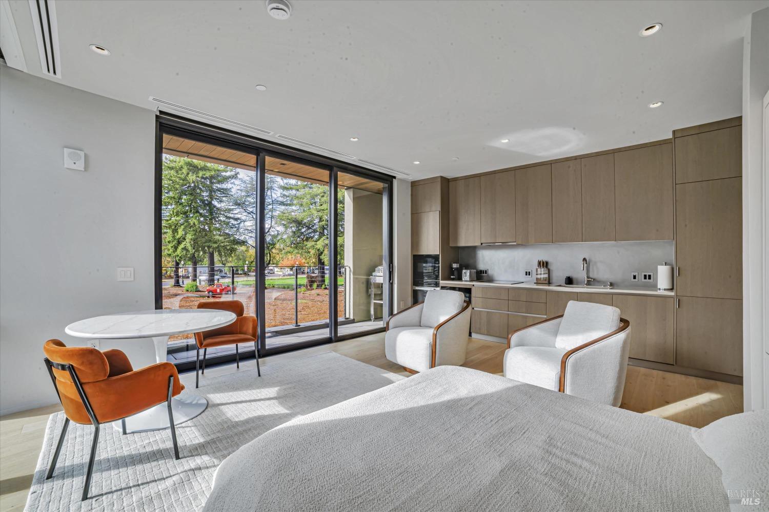 131 Sawmill Cir #203