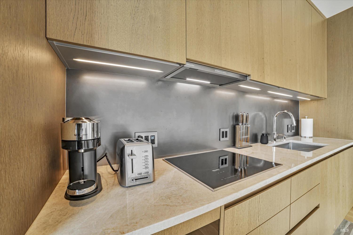 131 Sawmill Cir #203