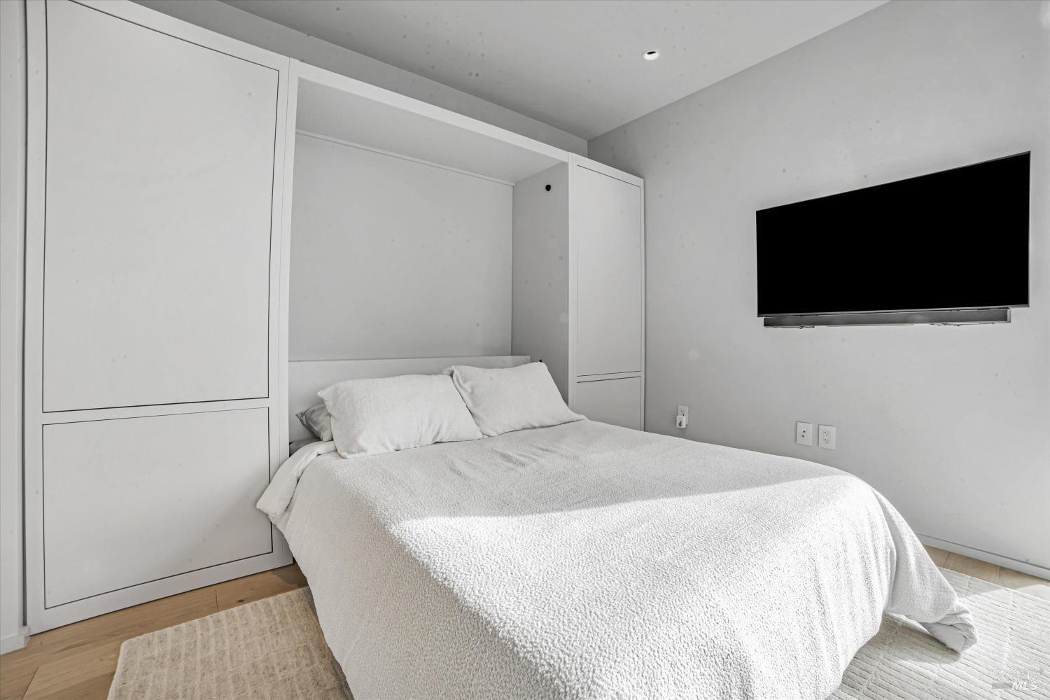 131 Sawmill Cir #203