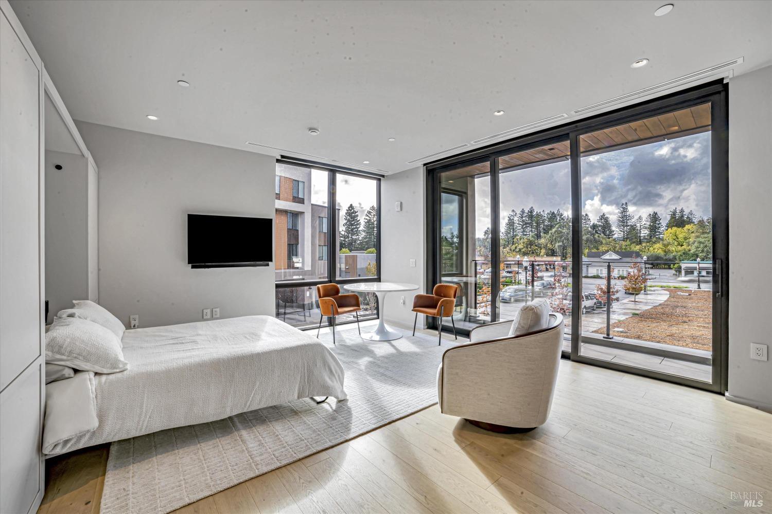 131 Sawmill Cir #203