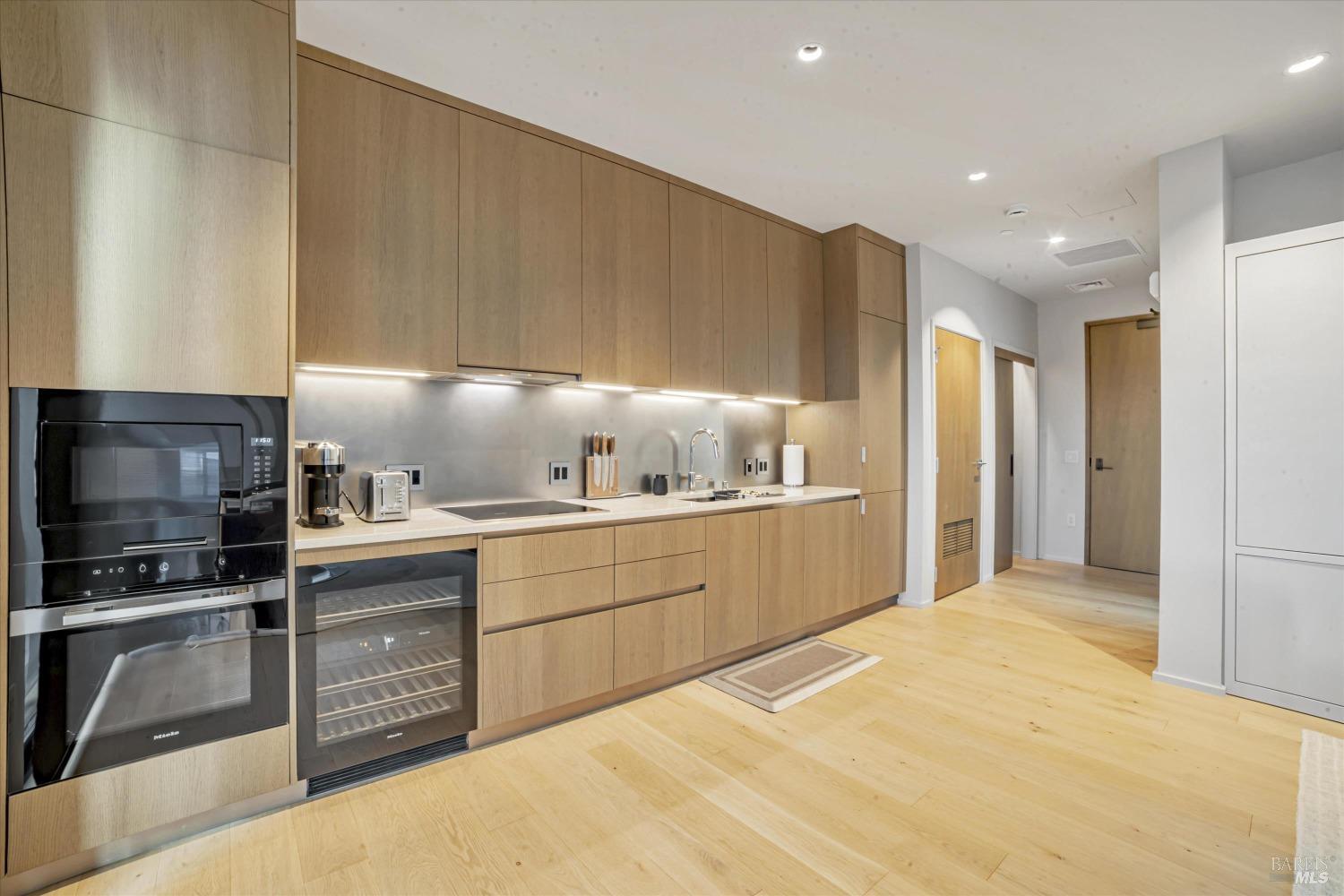 131 Sawmill Cir #203