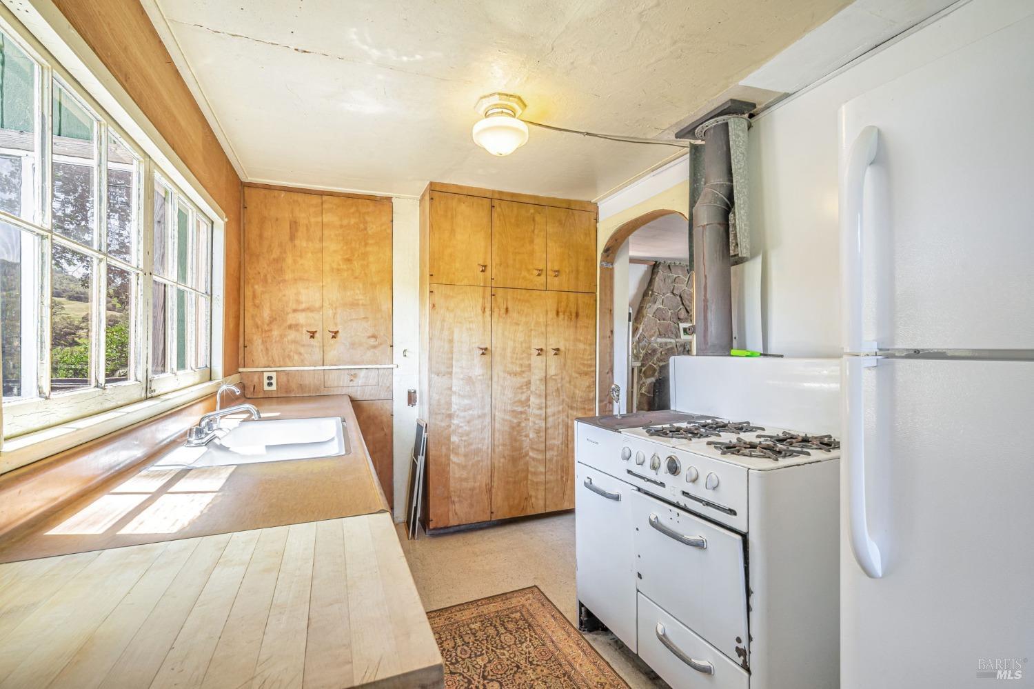 1561 S Fitch Mountain Rd