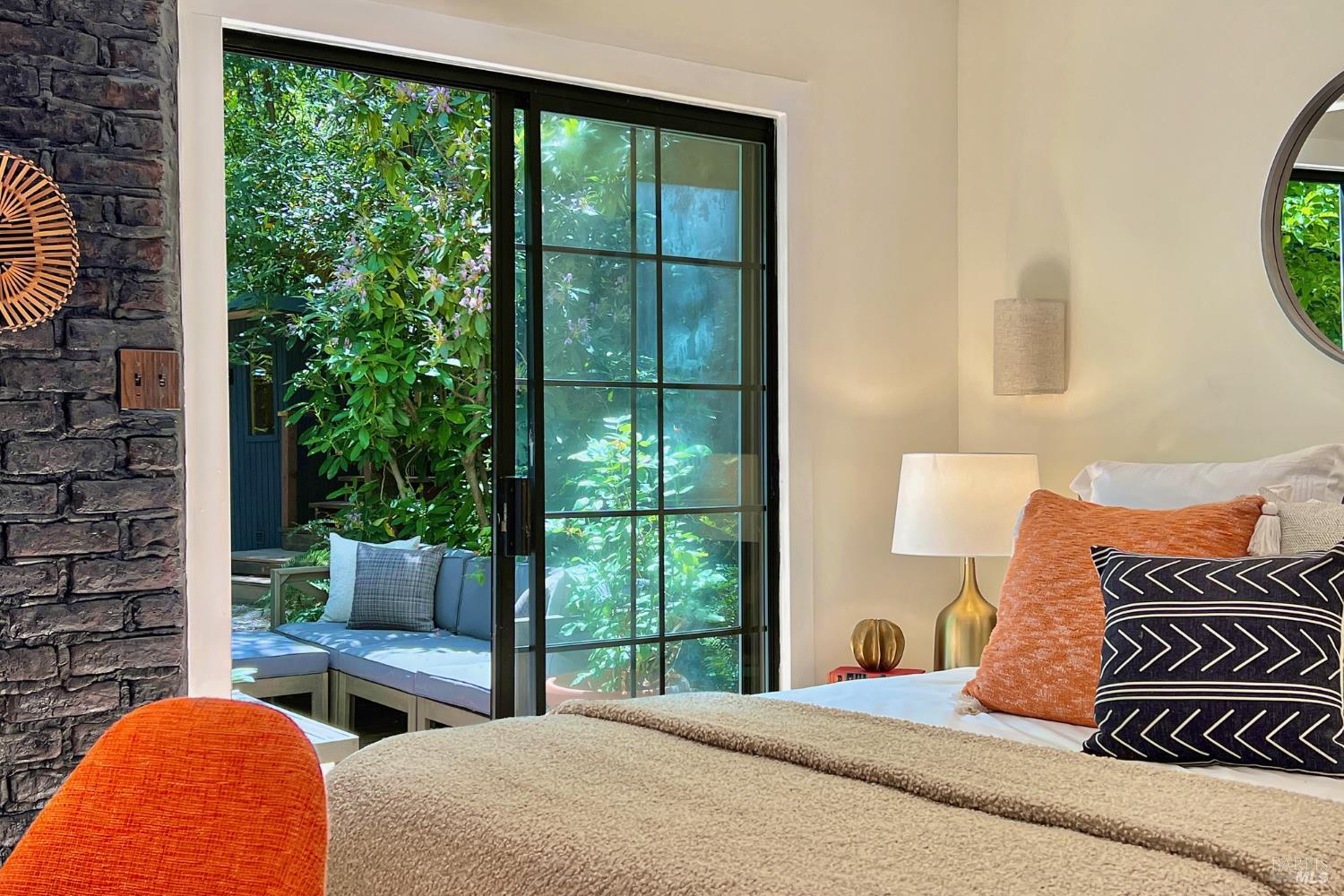 5600 Austin Creek Rd