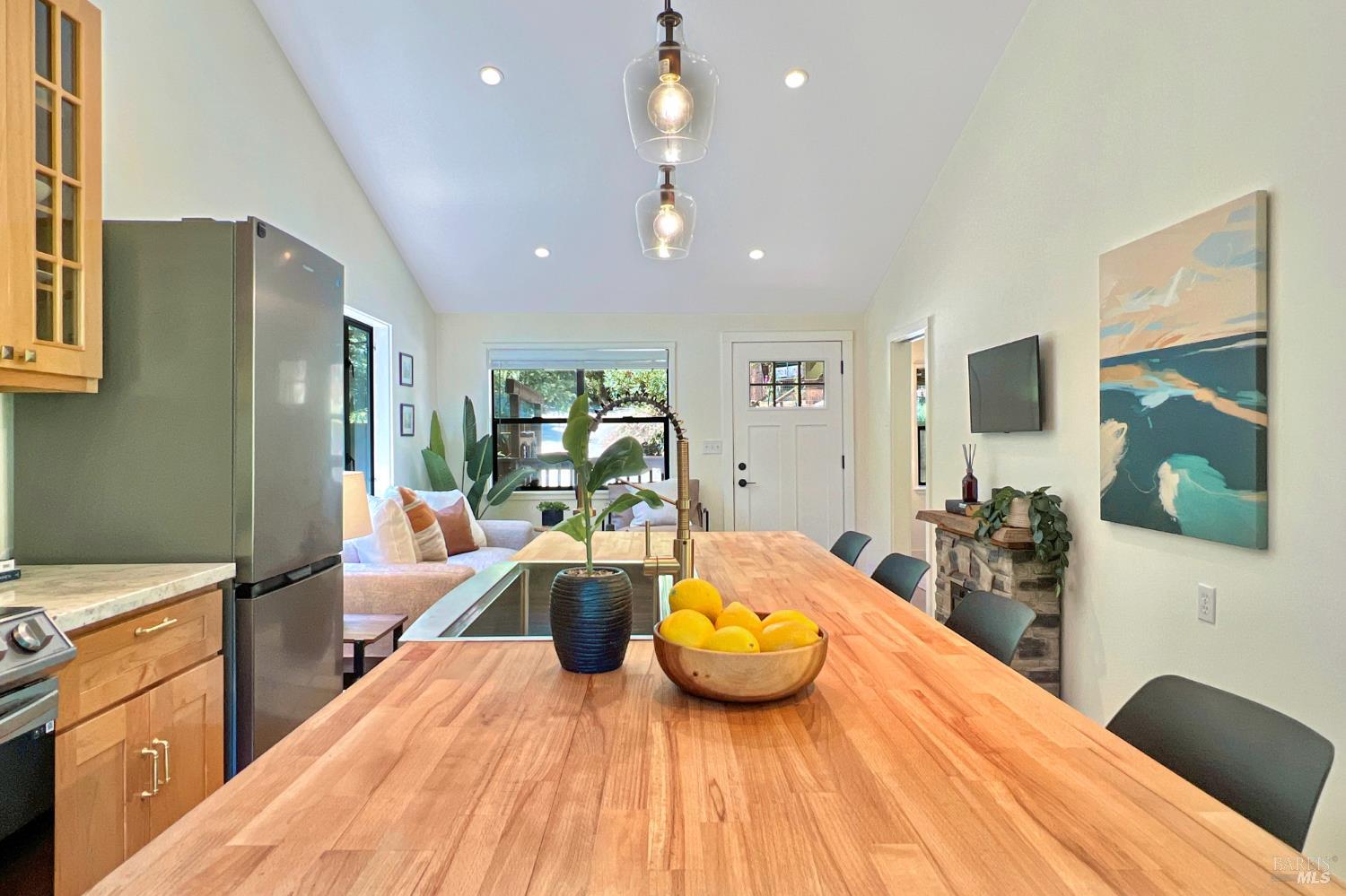 5600 Austin Creek Rd