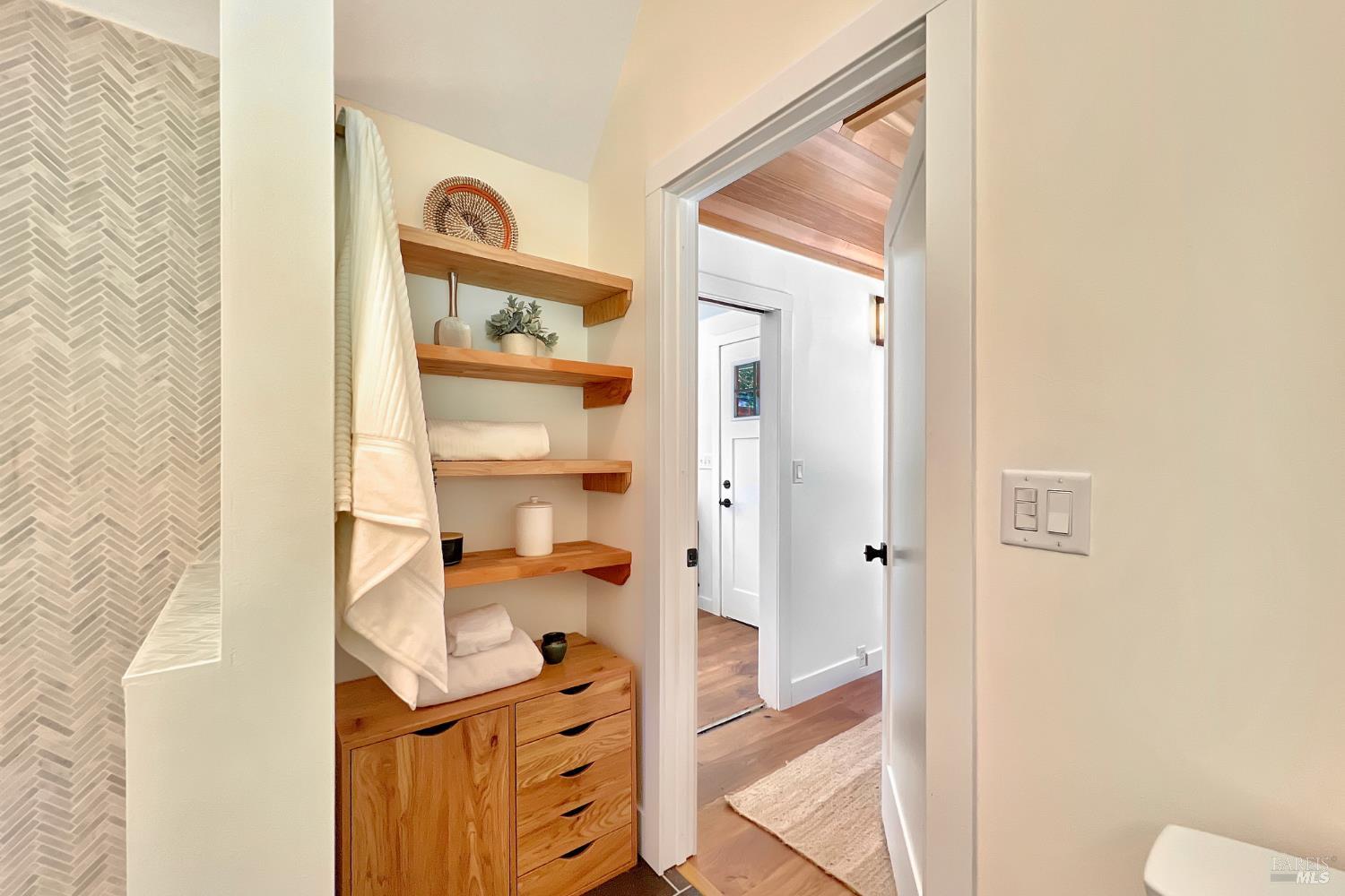 5600 Austin Creek Rd