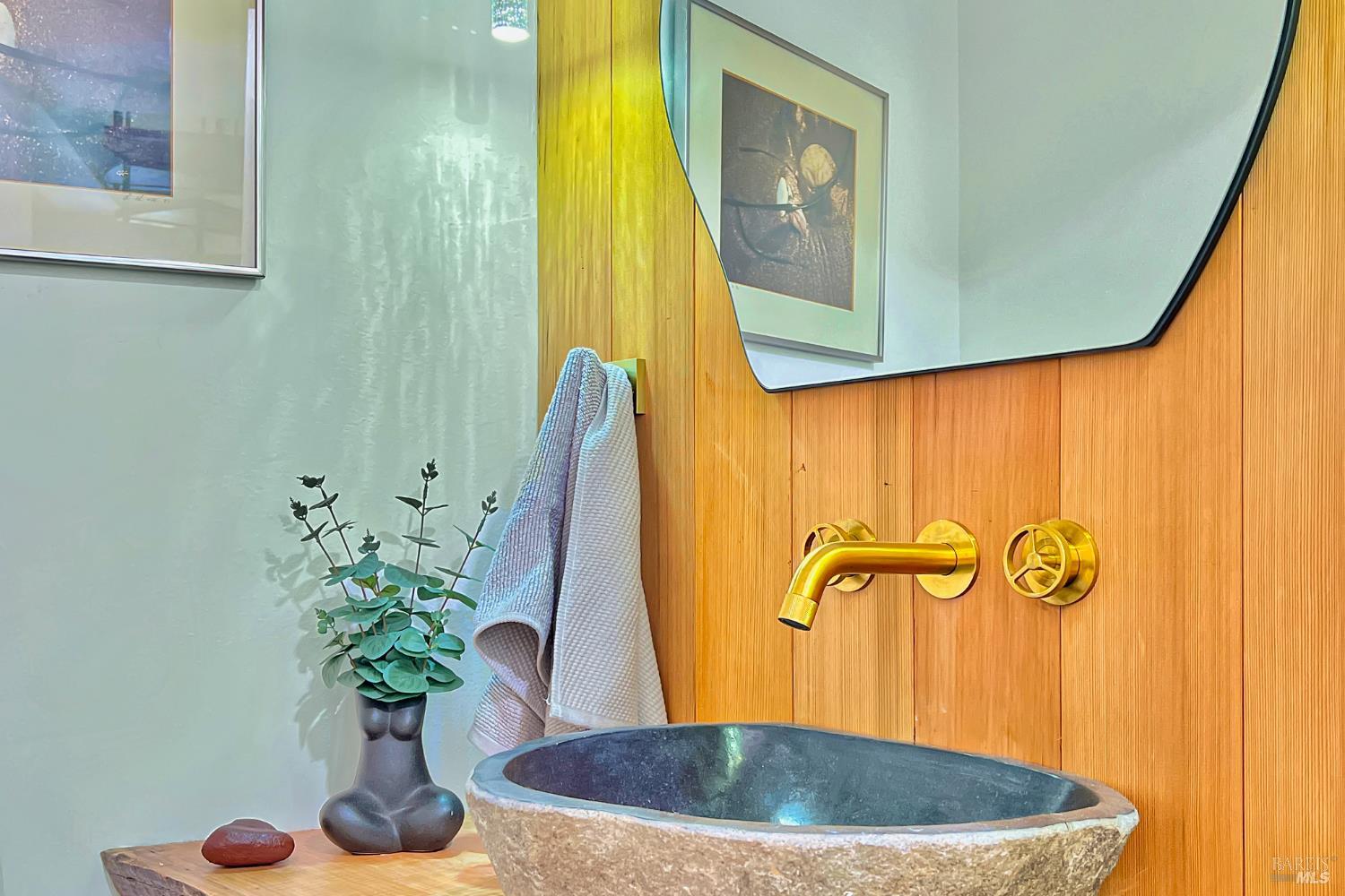 5600 Austin Creek Rd