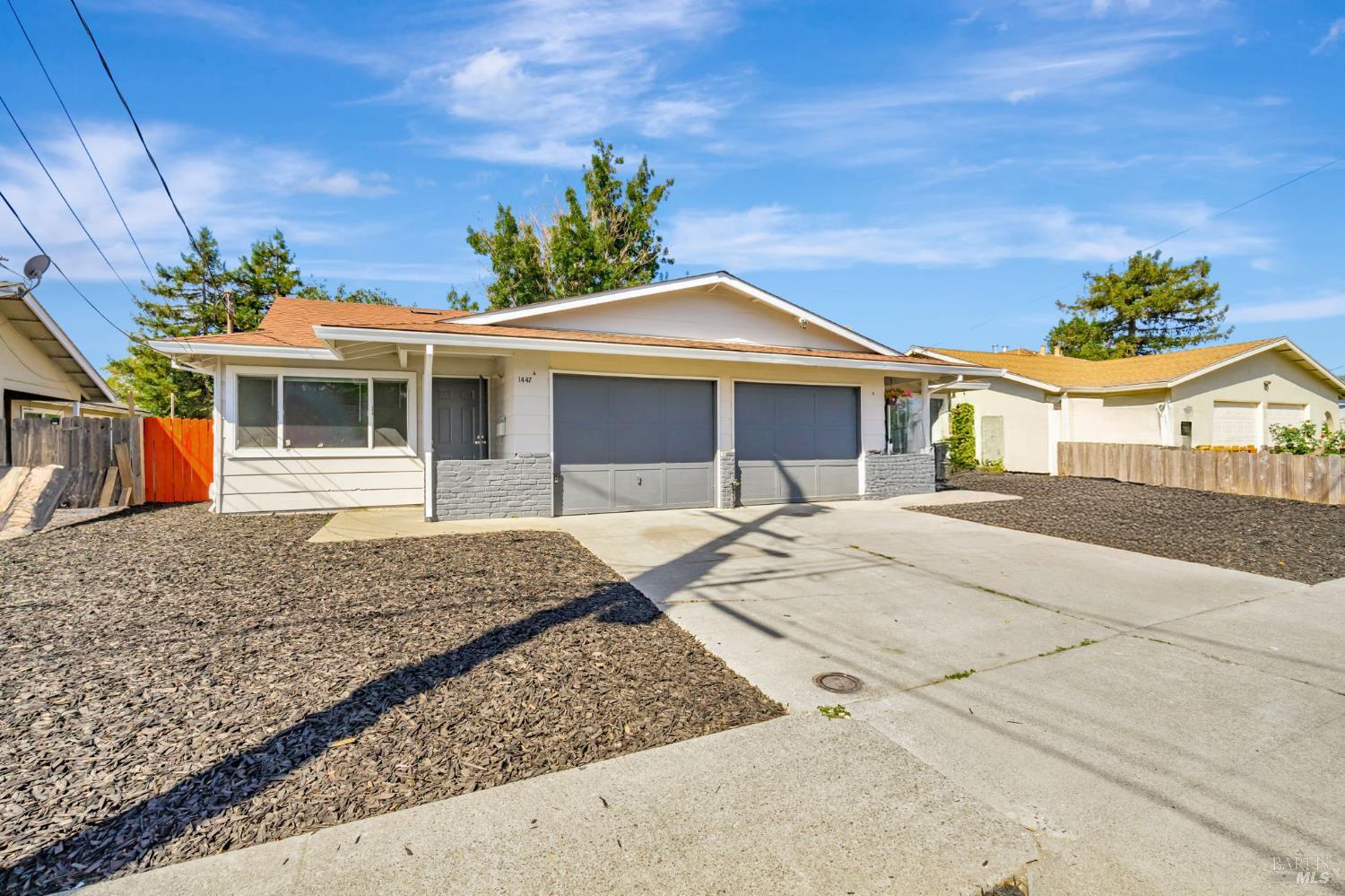 1447 Beachwood Dr
