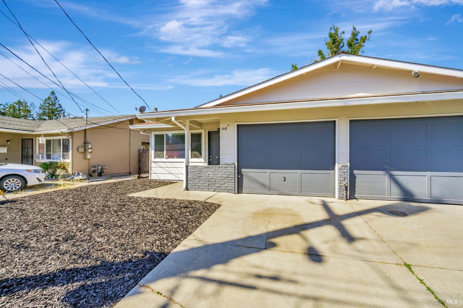 1447 Beachwood Dr