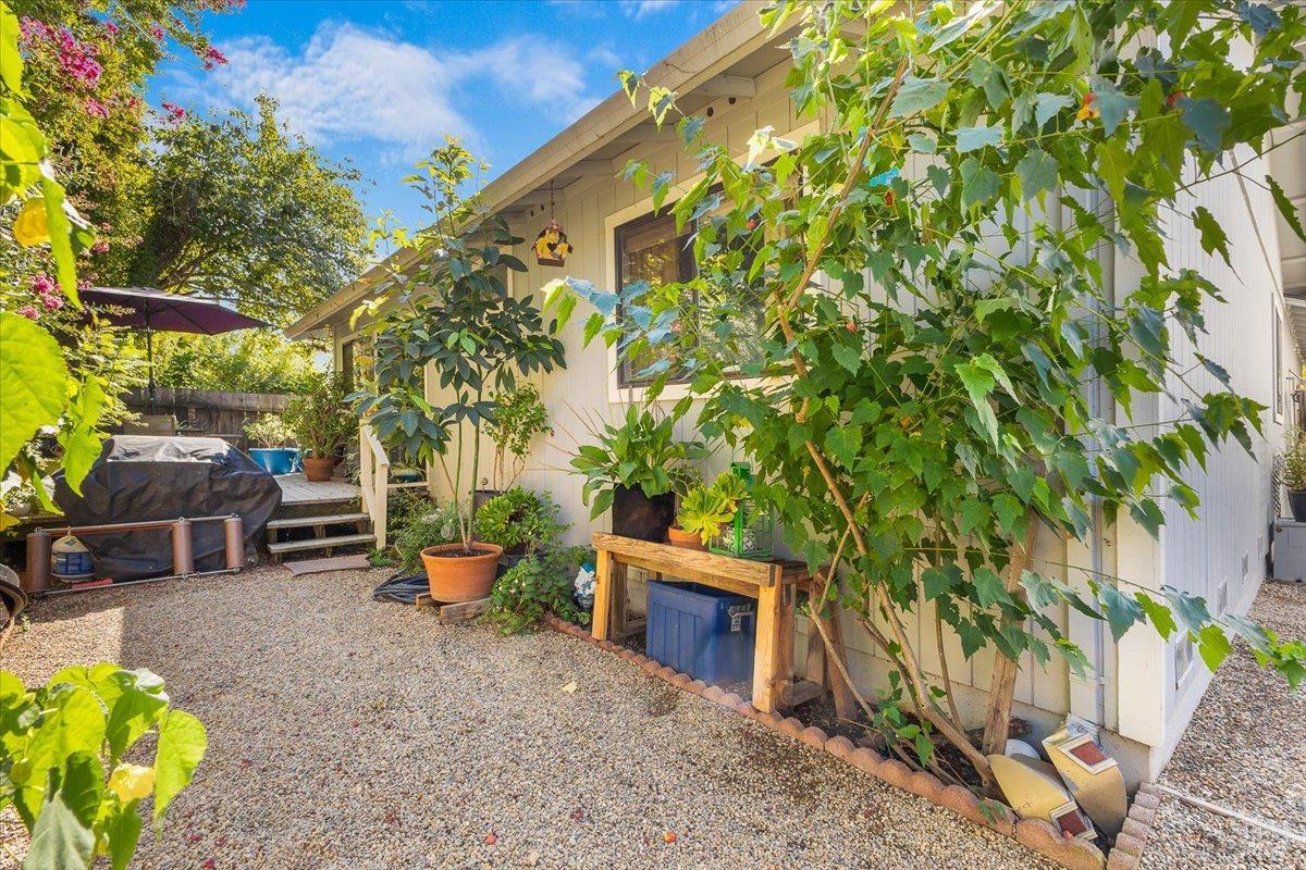 280 Hummingbird Court