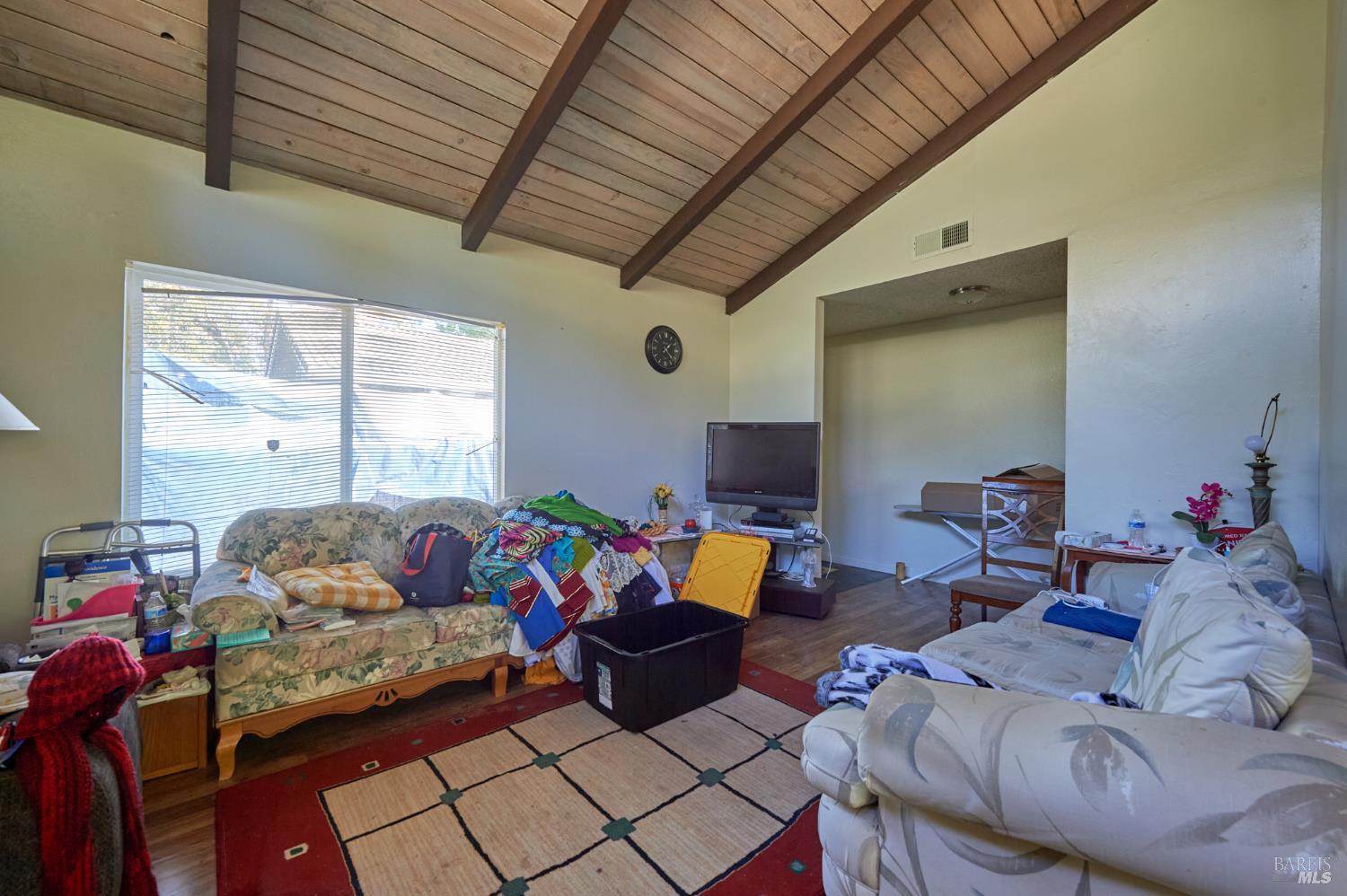 1727 Mission Boulevard