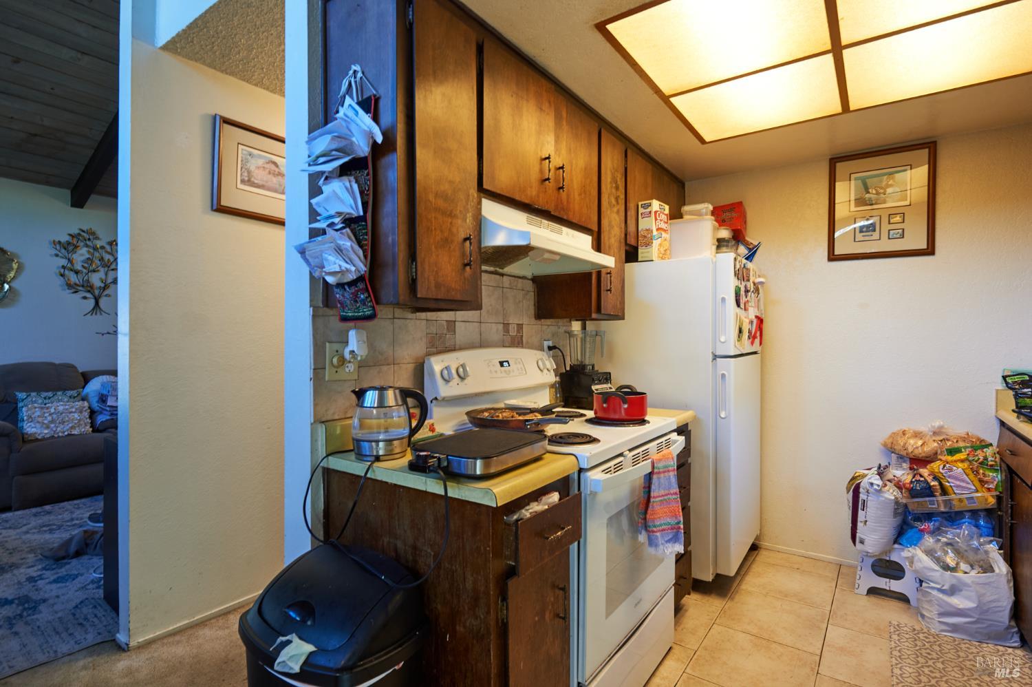 1727 Mission Boulevard