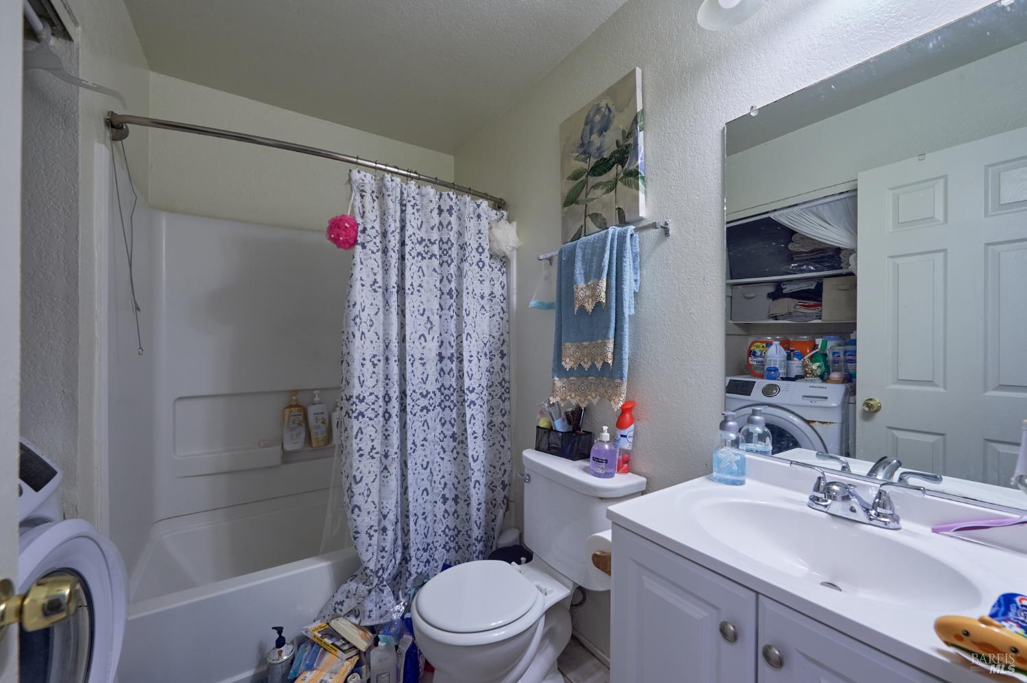 1727 Mission Boulevard