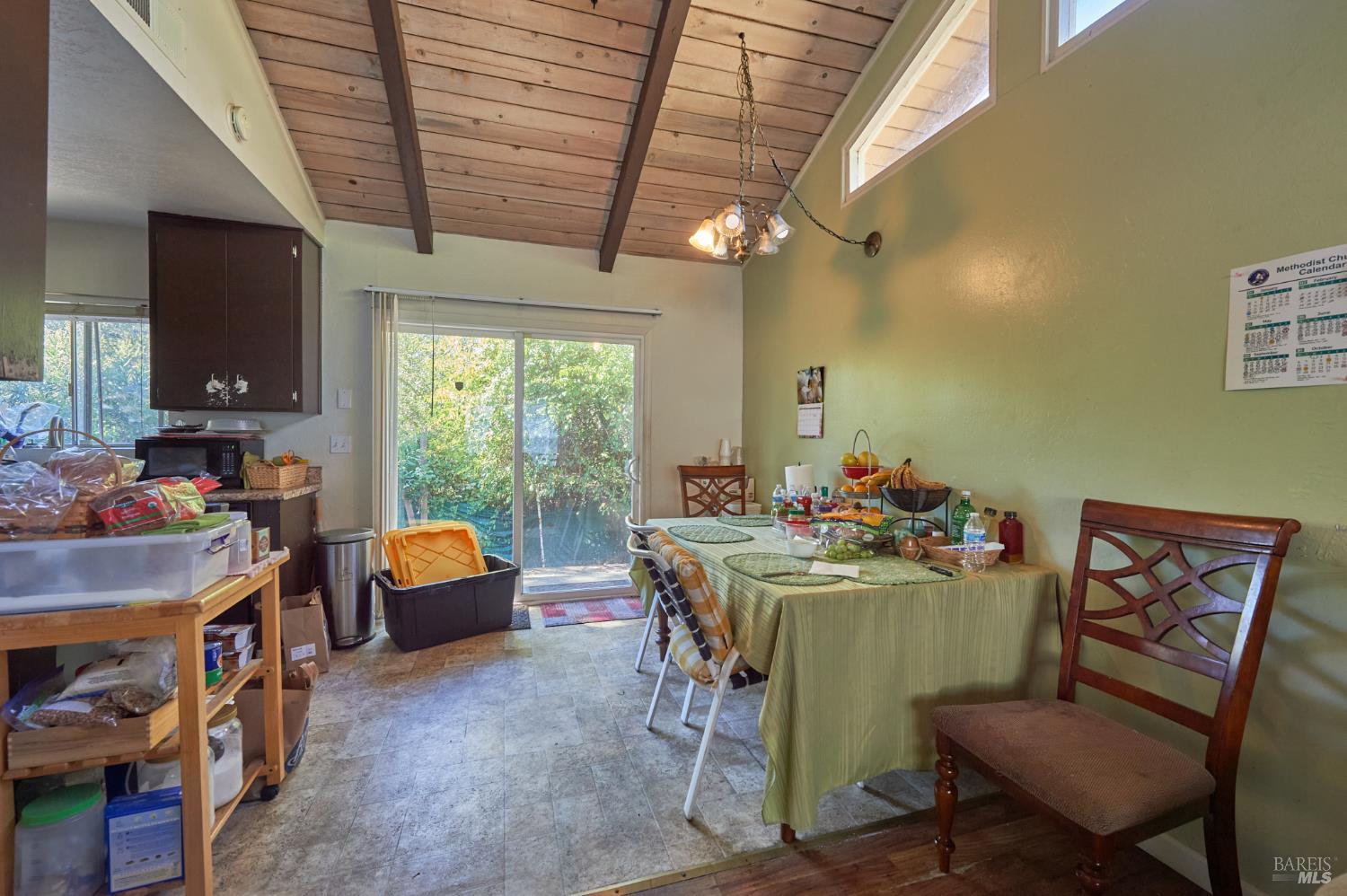 1727 Mission Boulevard