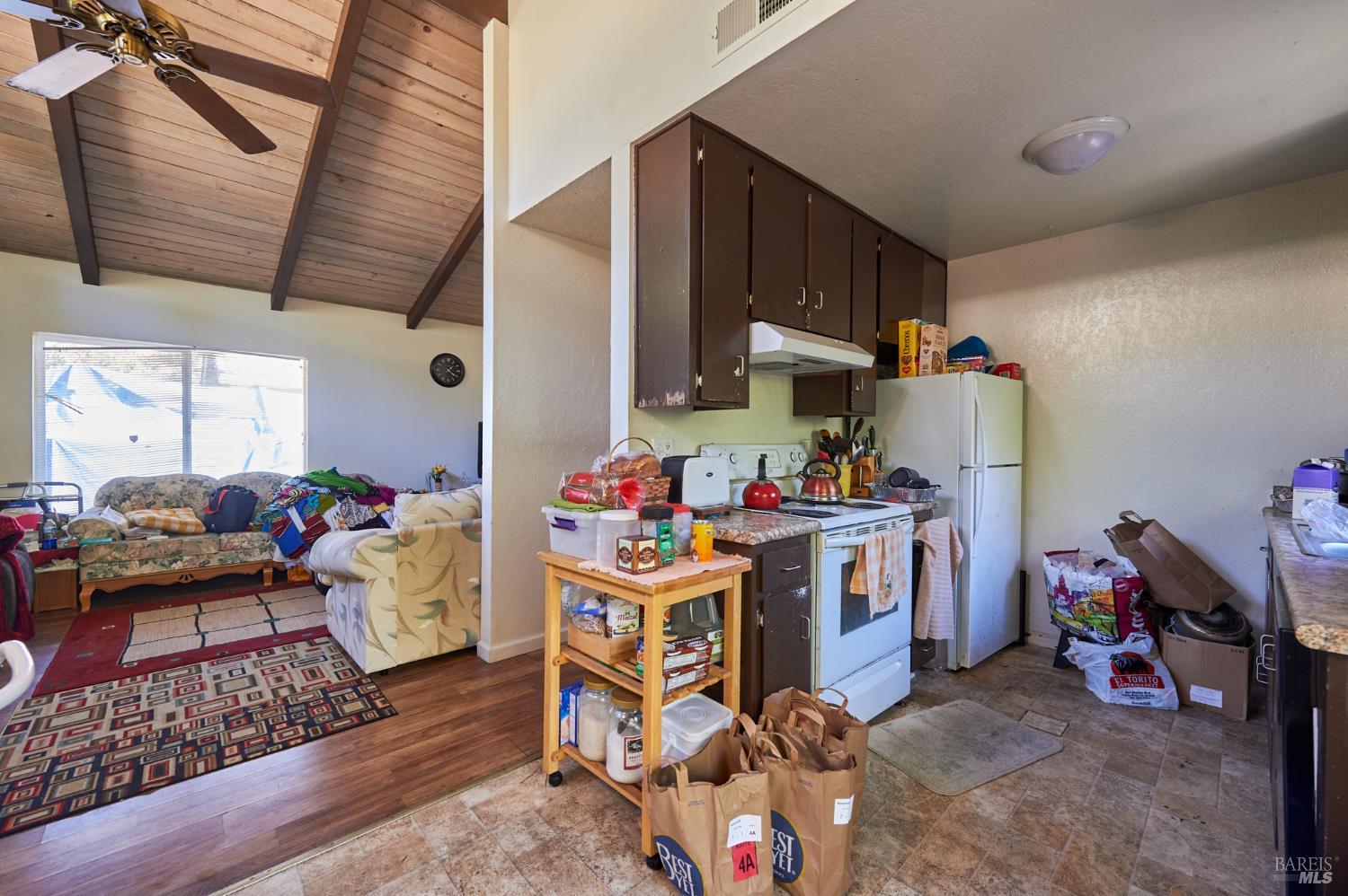 1727 Mission Boulevard