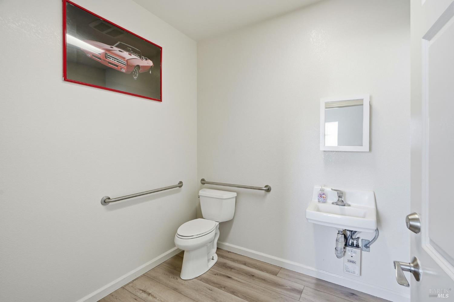 1380 Sebastopol Road