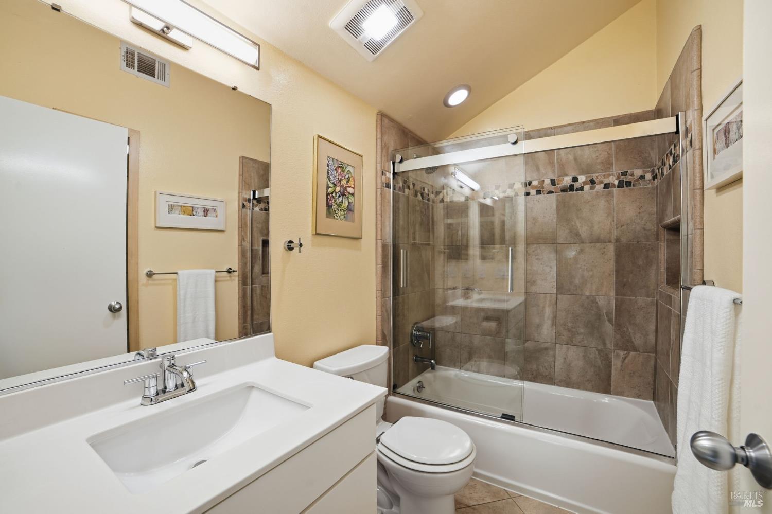 1325 Crofton Court