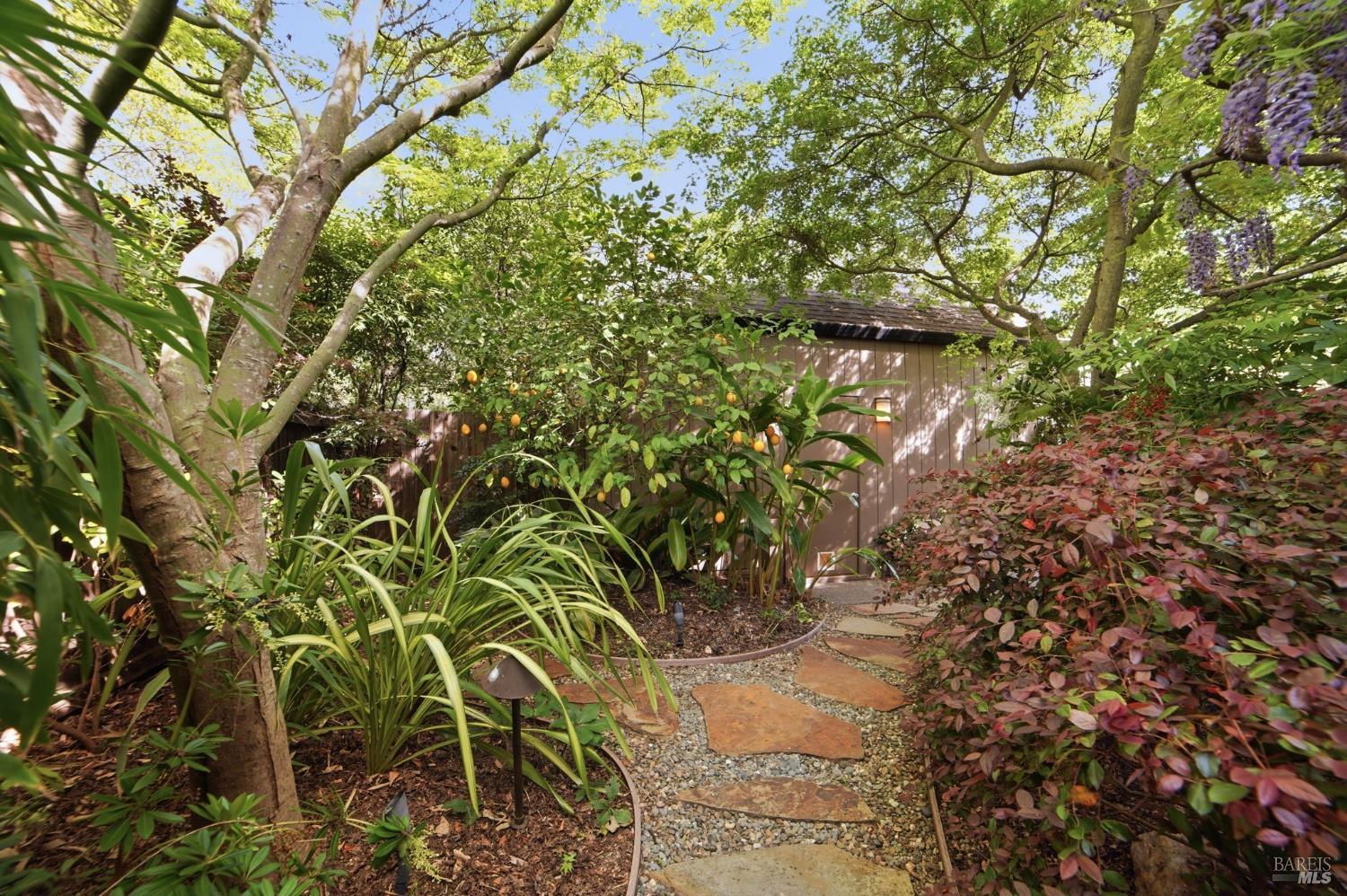 1325 Crofton Court