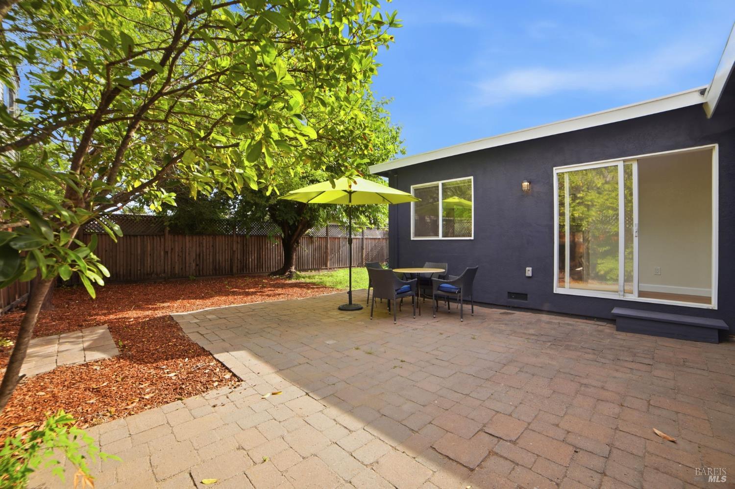 222 Boyes Boulevard