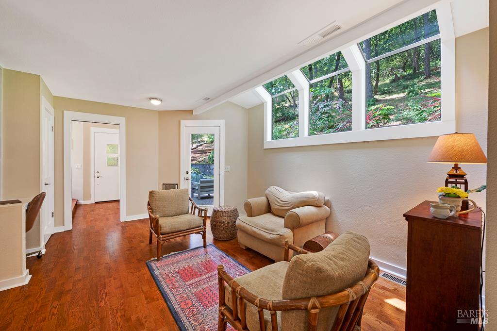827 Wild Oak Drive