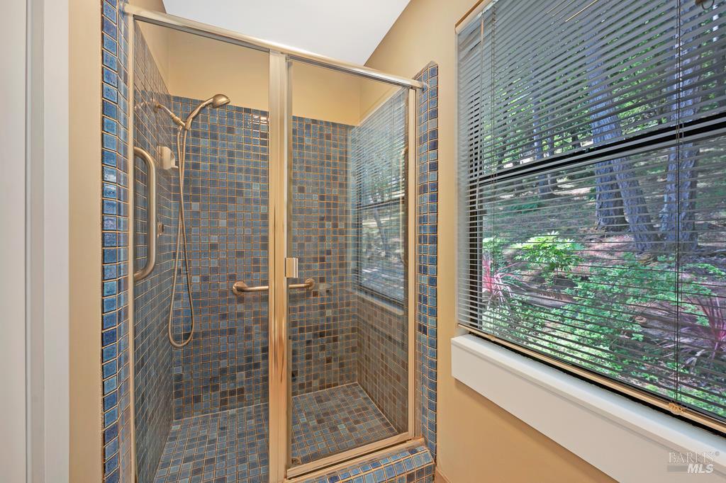 827 Wild Oak Drive