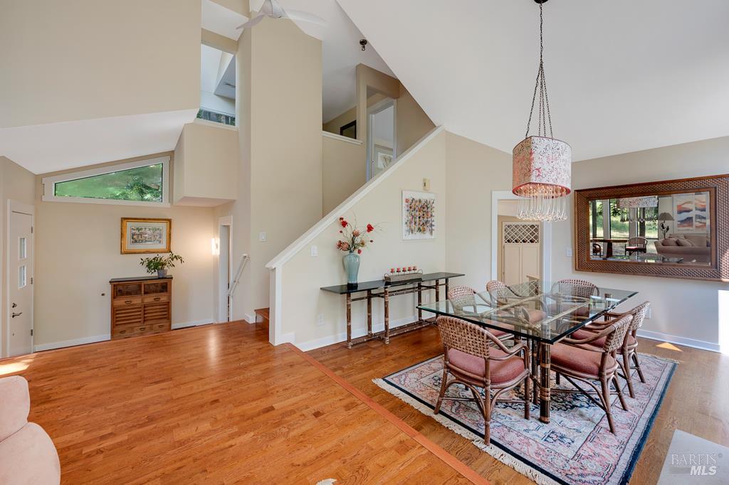 827 Wild Oak Drive